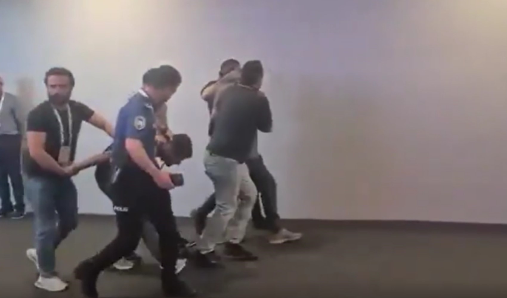 Savunma Sanayii Fuarında Filistin protestosu! Savunma Sanayii Fuarında Filistin protestosu!