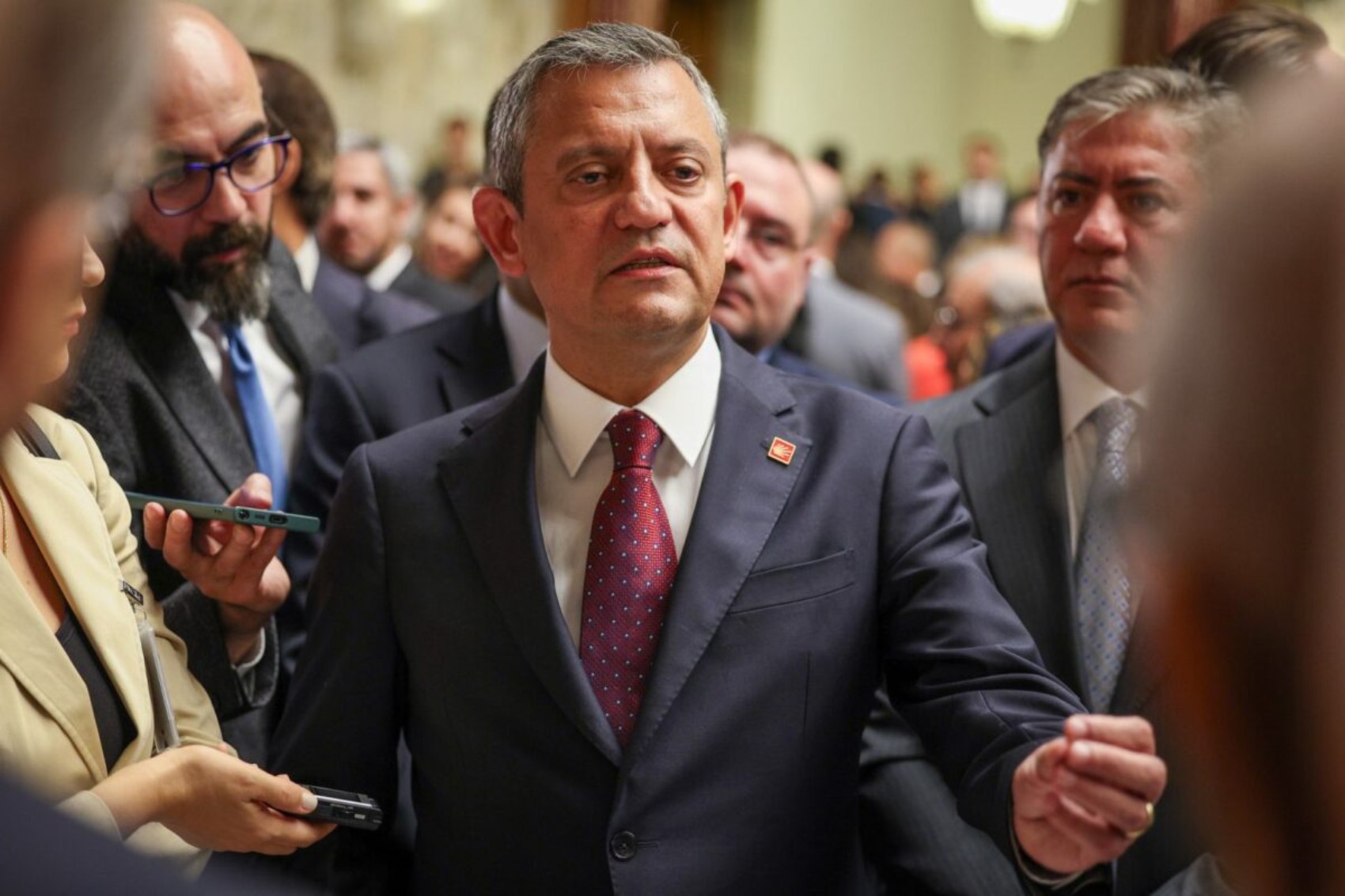Seçmenler açılım sürecine nasıl bakıyor? Terör örgütü PKK'nın silah bırakmasının ardından ilk anket! İşte partilerin oy oranı...