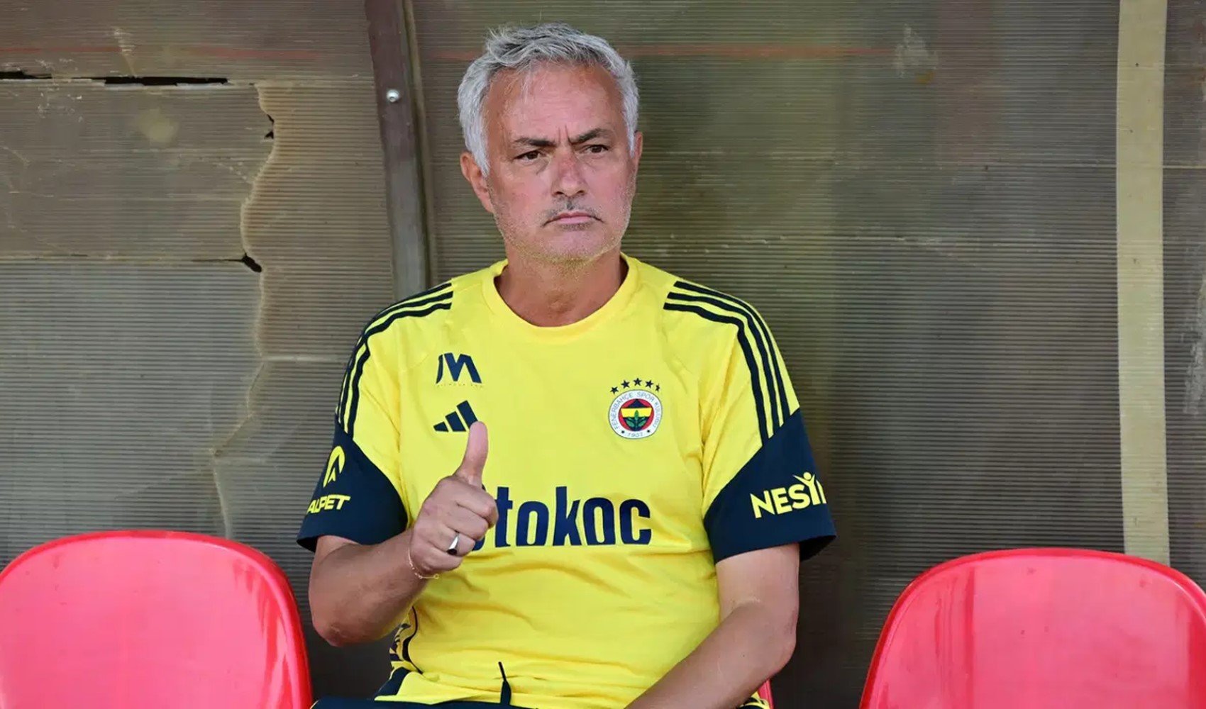 Mourinho'nun açıklamaları Fenerbahçe taraftarını böldü