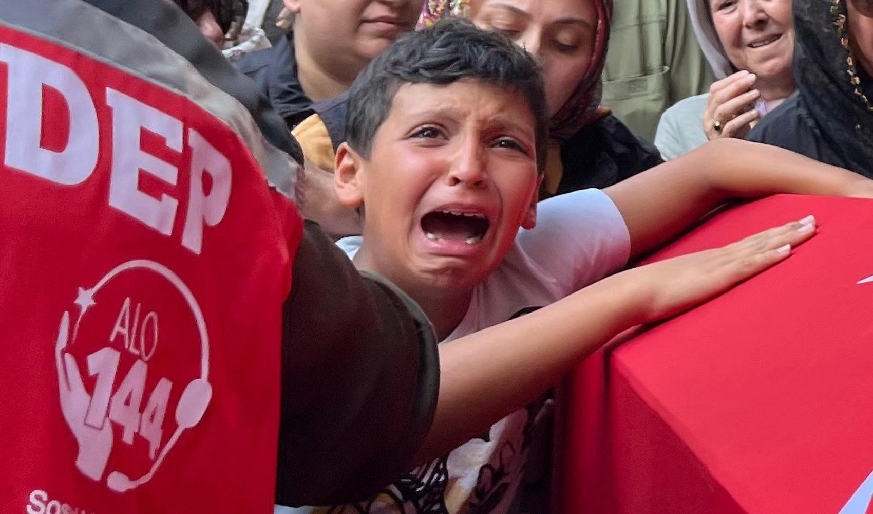 'Baba, ben sensiz ne yapacağım?' diye feryat etti 'Baba, ben sensiz ne yapacağım?' diye feryat etti