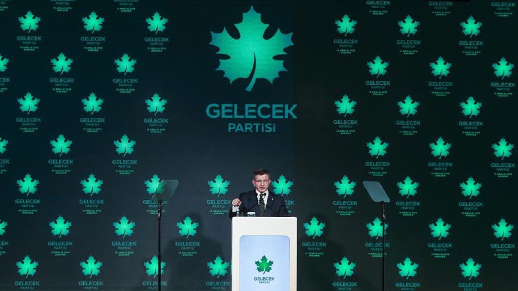 Gelecek Partisi'nde istifalar sonrası tansiyon yükseldi: Davutoğlu'na yüklendi! AKP'ye 'Baba Ocağı' dedi