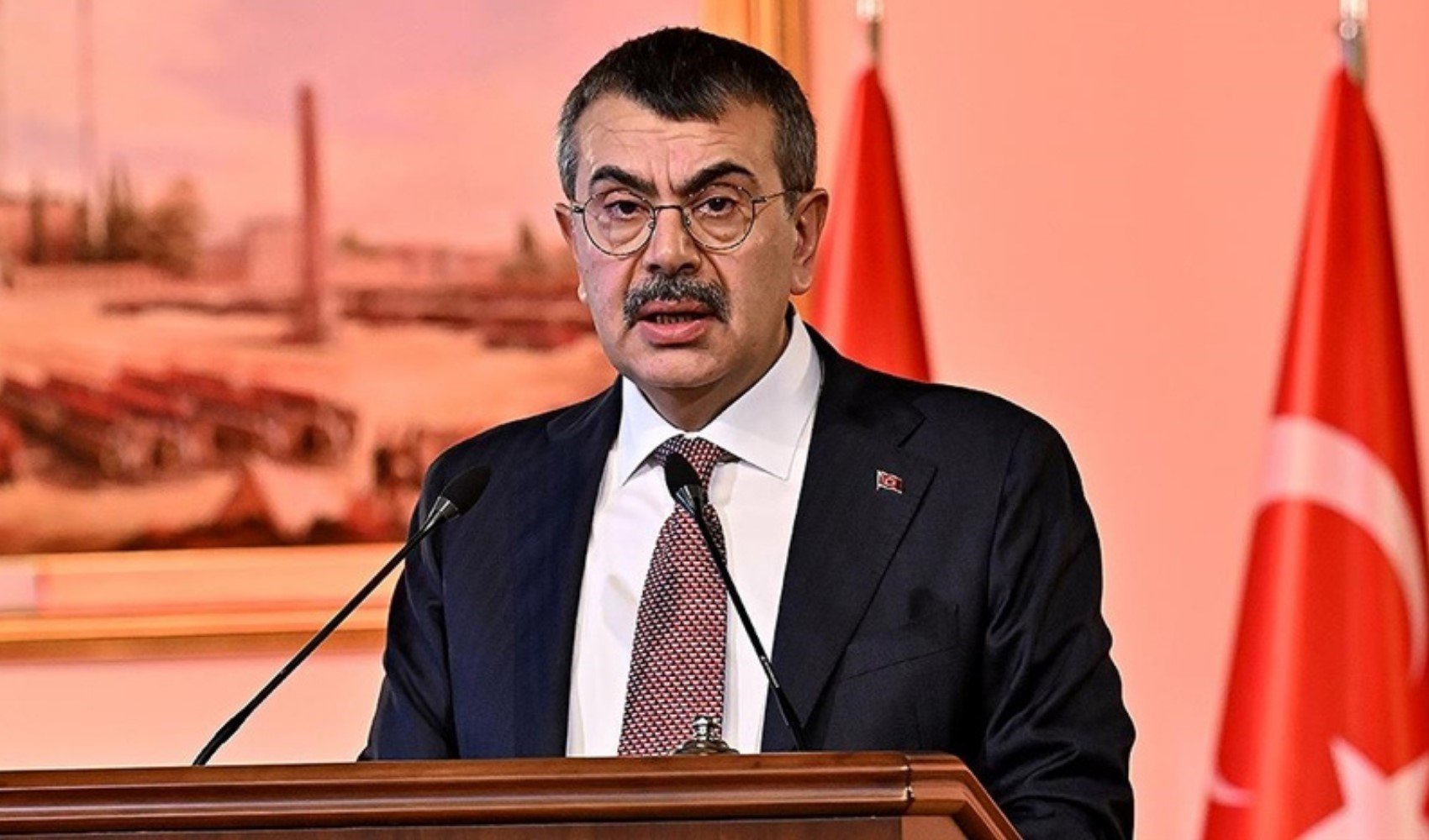 Bakan Yusuf Tekin'den kafaları karıştıran açıklama