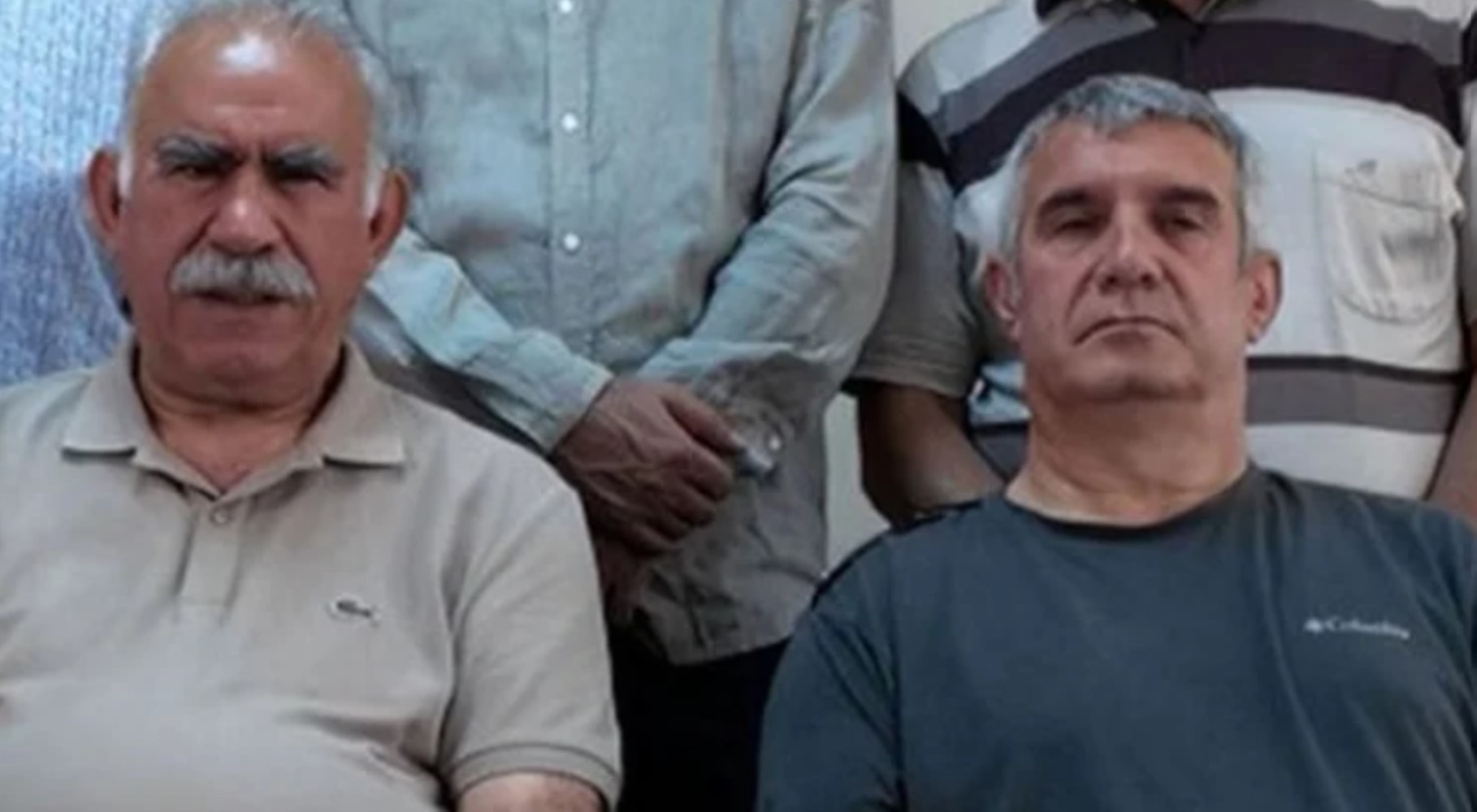 PKK elebaşı Öcalan'ın solunda oturuyordu: O terörist tahliye edildi!