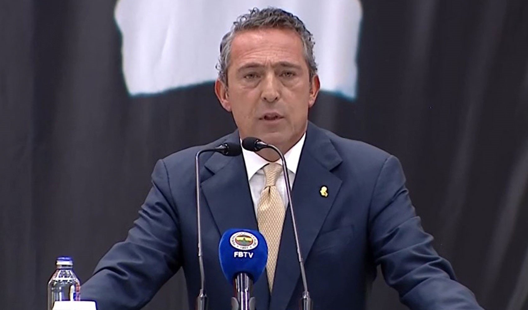 Son Dakika: Ali Koç'tan YDK toplantısında camiaya sitem!