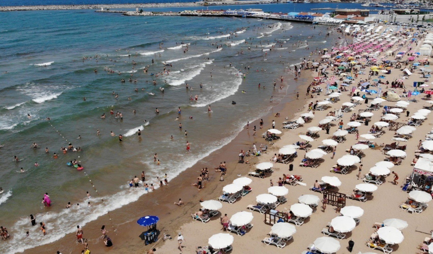İstanbul'un o ilçesinde denize girişler yasaklandı