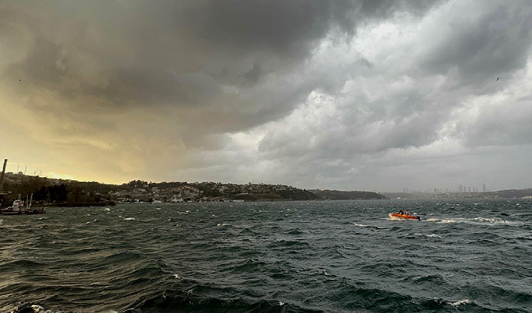 İstanbul için beklenen yağmur haberi geldi: Gök gürültülü sağanak yağış yolda