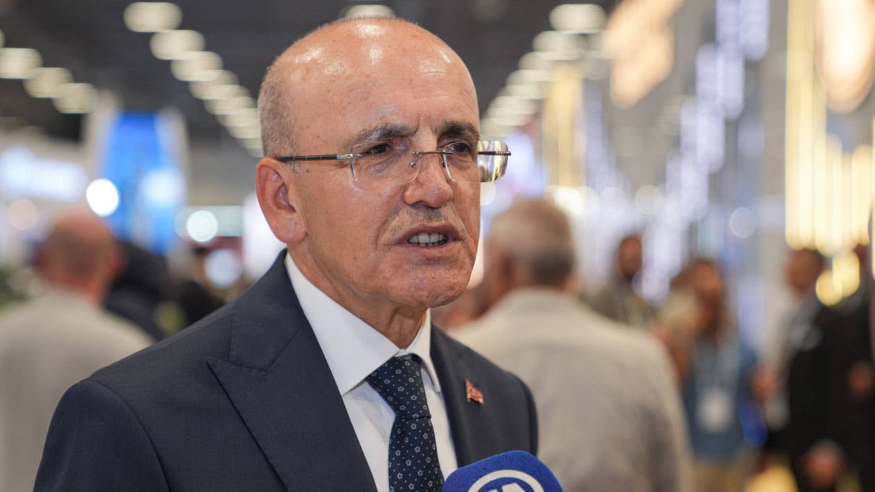 Şimşek, bu mesleklerin aylık kazancını açıkladı, rakamlar şaşırttı! Sanatçıdan avukata, kuaförden kuyumcuya...