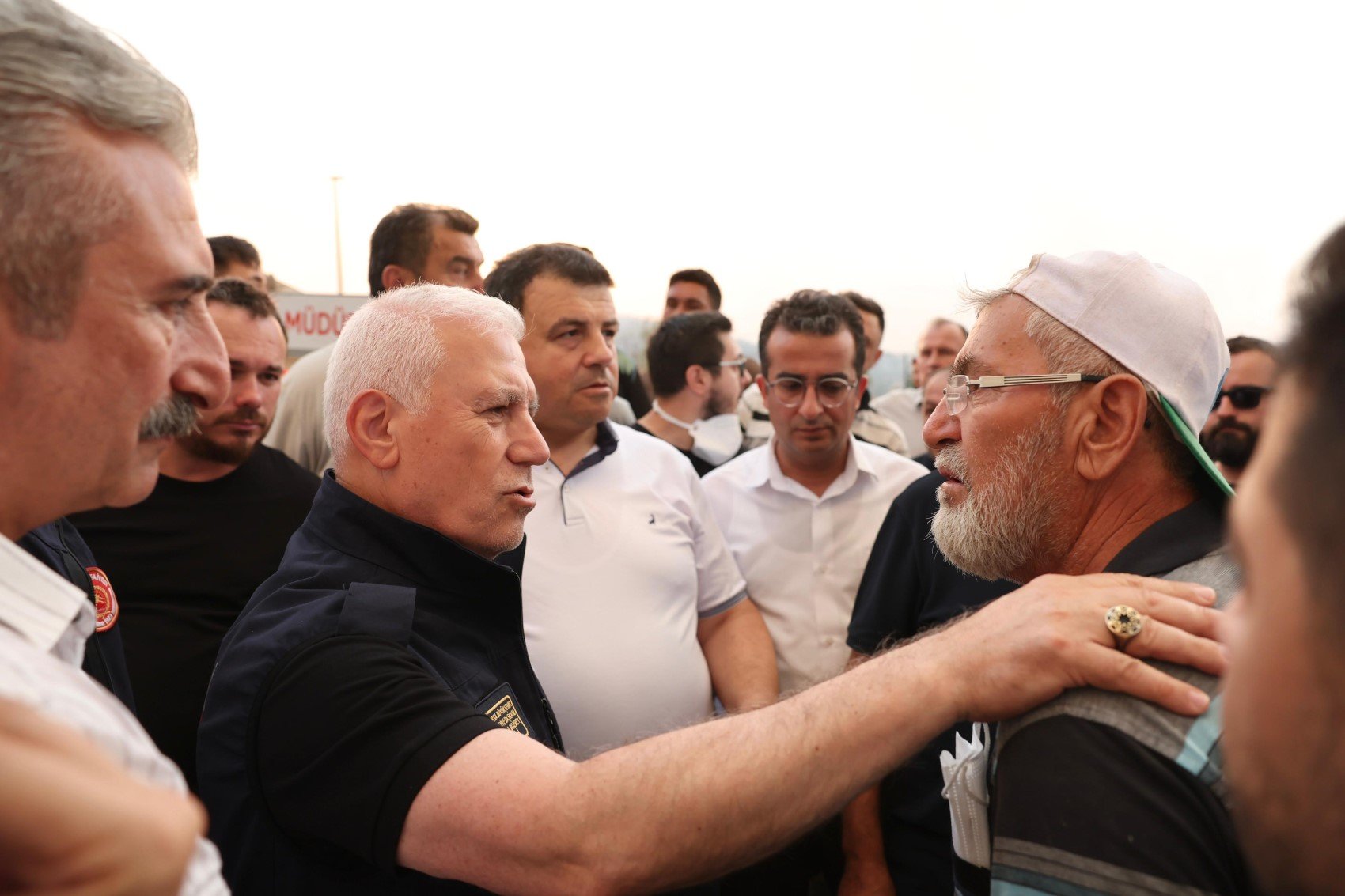 Bursa Büyükşehir Belediye Başkanı Bozbey: Yangının yönü belli değil, daha fazla hava desteği gerekli