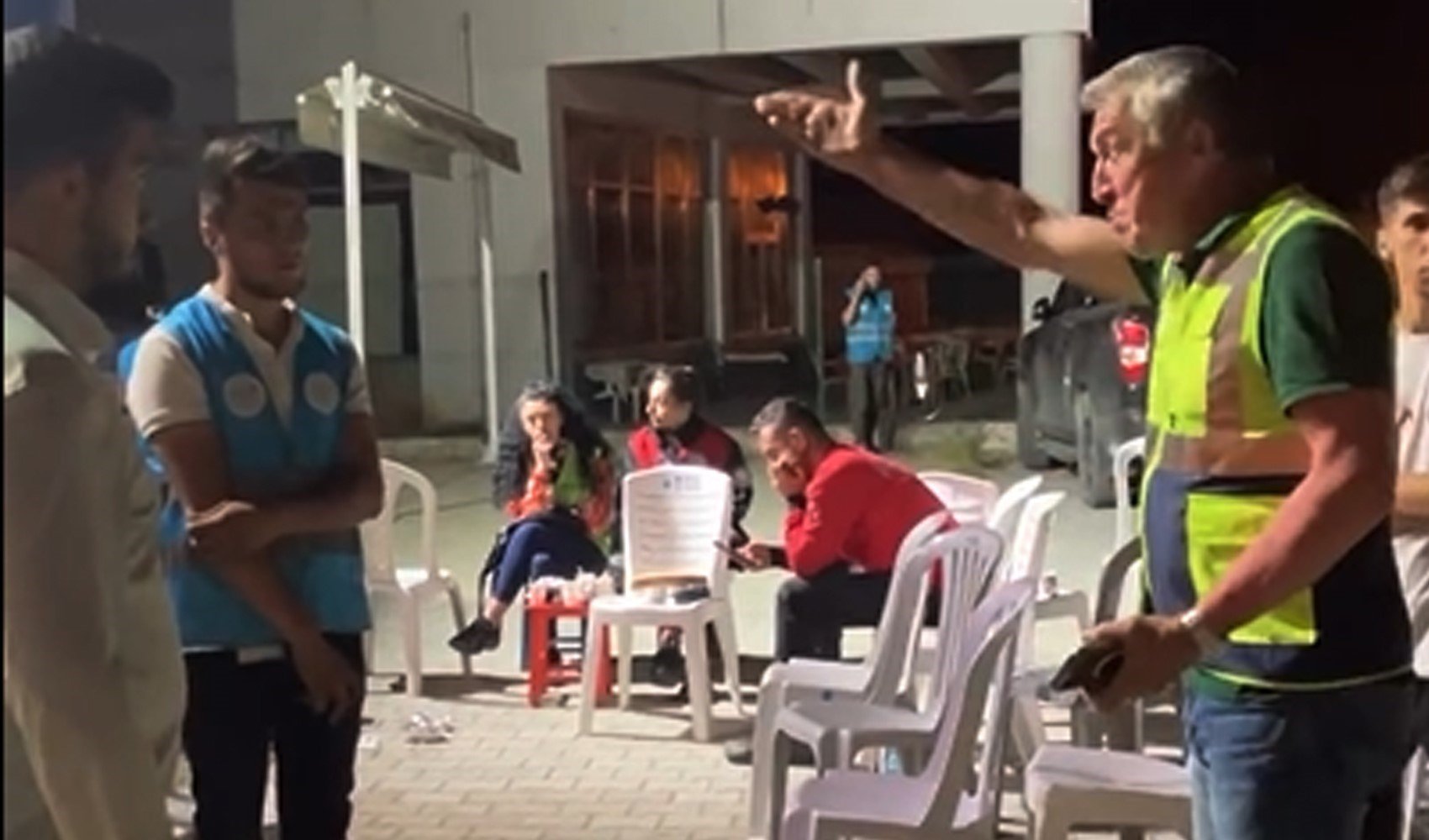 Harmancık Belediye Başkanı Haşim Ali Arıkan'dan AK Gençlik üyelerine tepki: Ormanlar yanarken siyaset yapılmaz