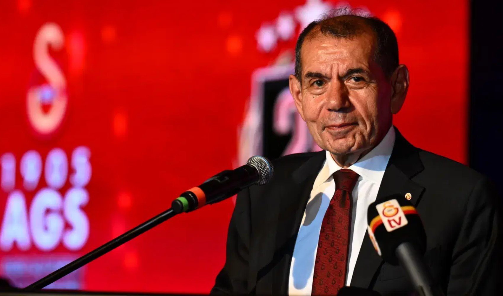 Dursun Özbek Galatasaraylılara müjdeyi verdi