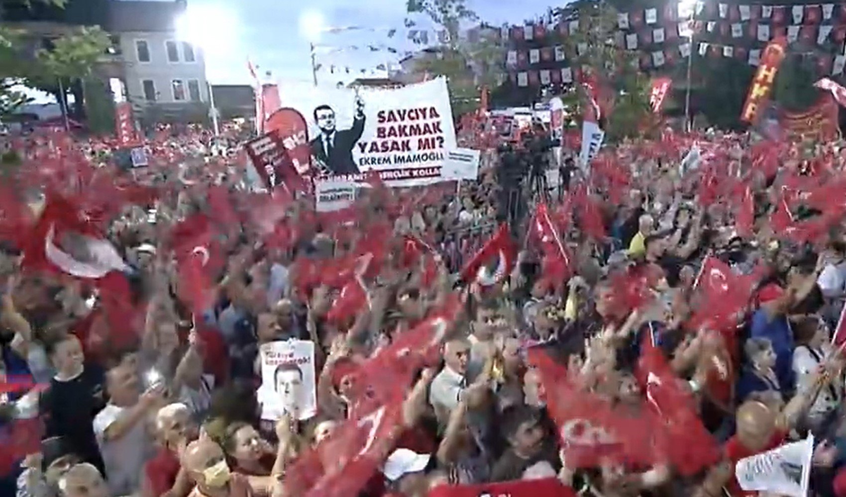 CHP'nin adalet arayışı Şile'de devam ediyor: Millet iradesine sahip çıkıyor CHP'nin adalet arayışı Şile'de devam ediyor: Millet iradesine sahip çıkıyor