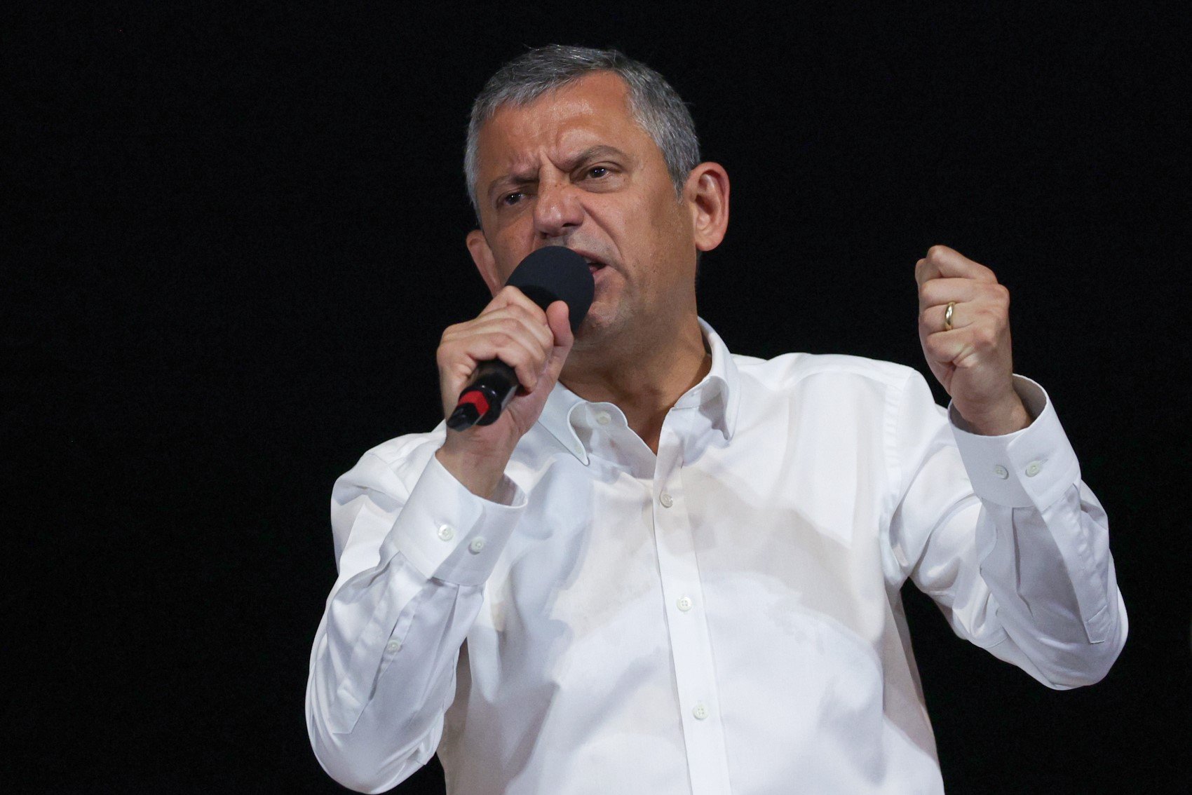 Son Dakika: CHP lideri Özgür Özel'den flaş adaylık açıklaması! 'İmamoğlu aday olamazsa...'