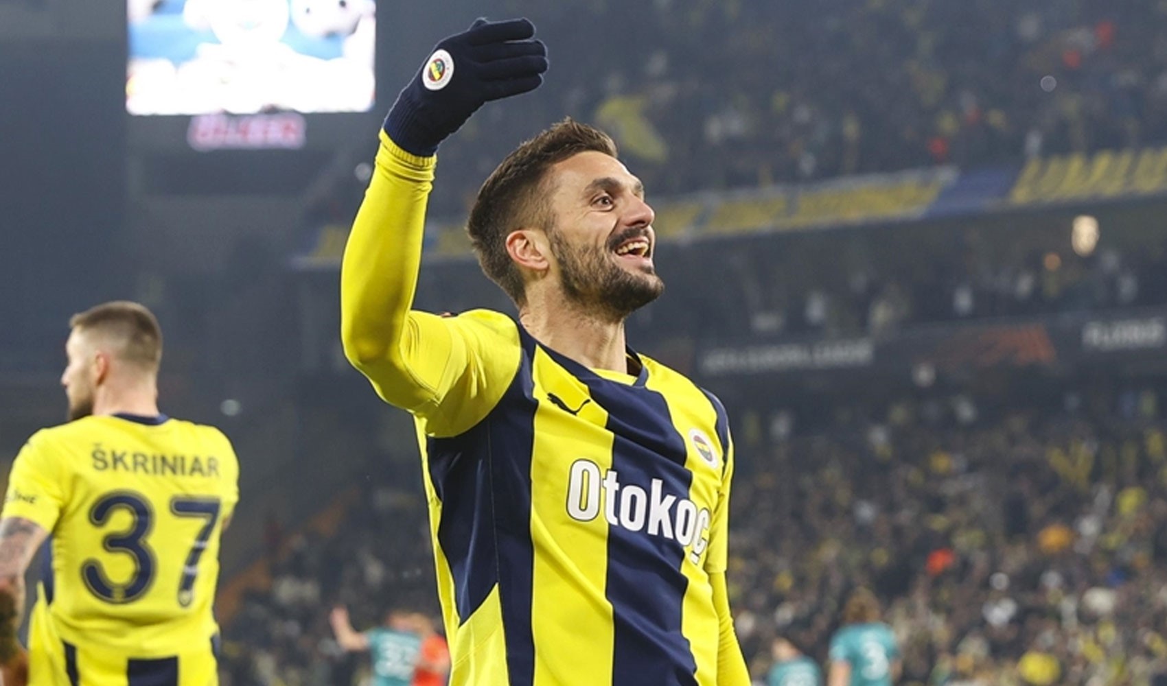 Böyle kontrat görülmedi: Tadic'e 9 farklı bonuslu sözleşme!