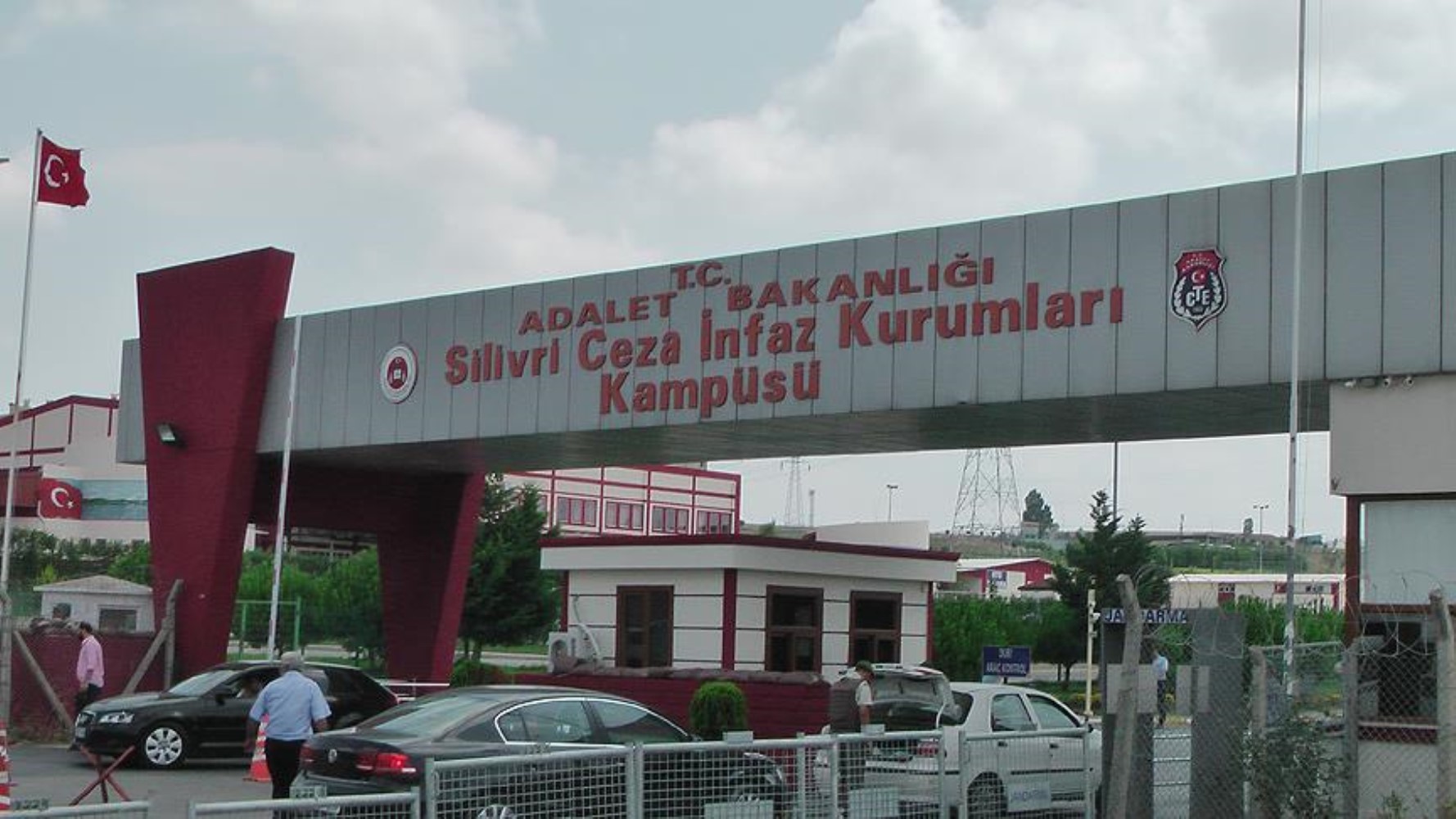 Silivri doldu taştı: Cezaevinde yeni detaylar ortaya çıktı! Mutfakta yatılıyor