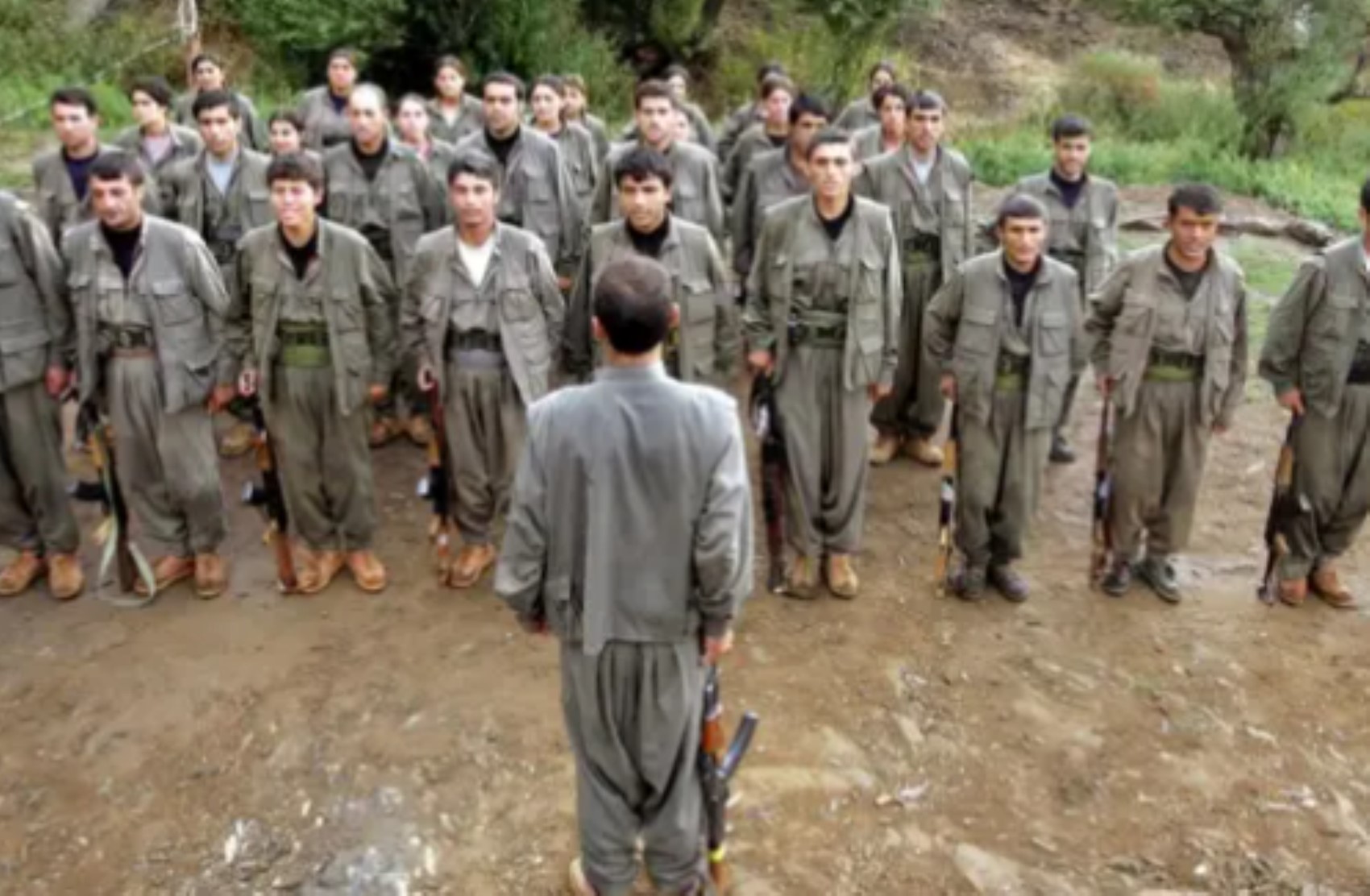 Terör örgütü PKK'nın 'silah bırakma' süreci başlıyor: Teröristbaşı Öcalan'dan videolu mesaj mı gelecek? İmralı trafiği hızlanacak