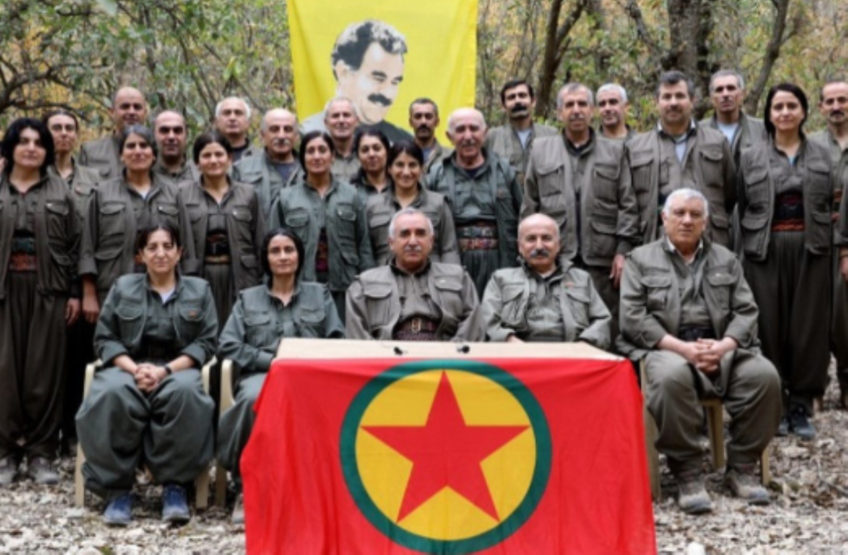Terör örgütü PKK'nın 'silah bırakma' süreci başlıyor: Teröristbaşı Öcalan'dan videolu mesaj mı gelecek? İmralı trafiği hızlanacak