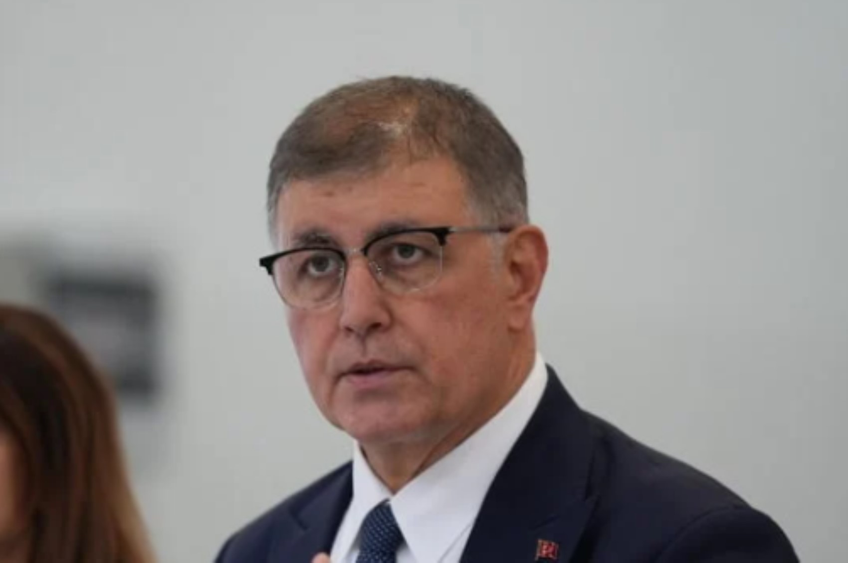 'Lütfü Savaş gibi olacak diyerek' açıkladı: Çarpıcı iddiayı gündeme getirdi! 'Başka bir partiye geçerse şaşırmam'