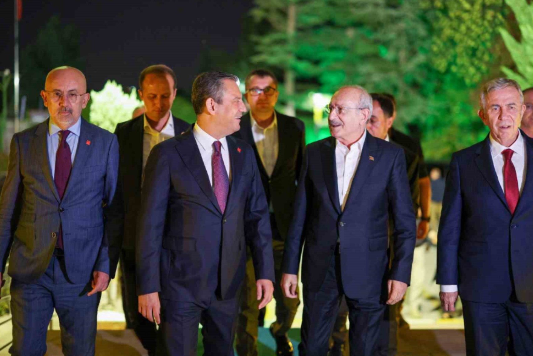 Özgür Özel'den Kılıçdaroğlu'na dair samimi açıklamalar: Kırgınlığım yok ama...
