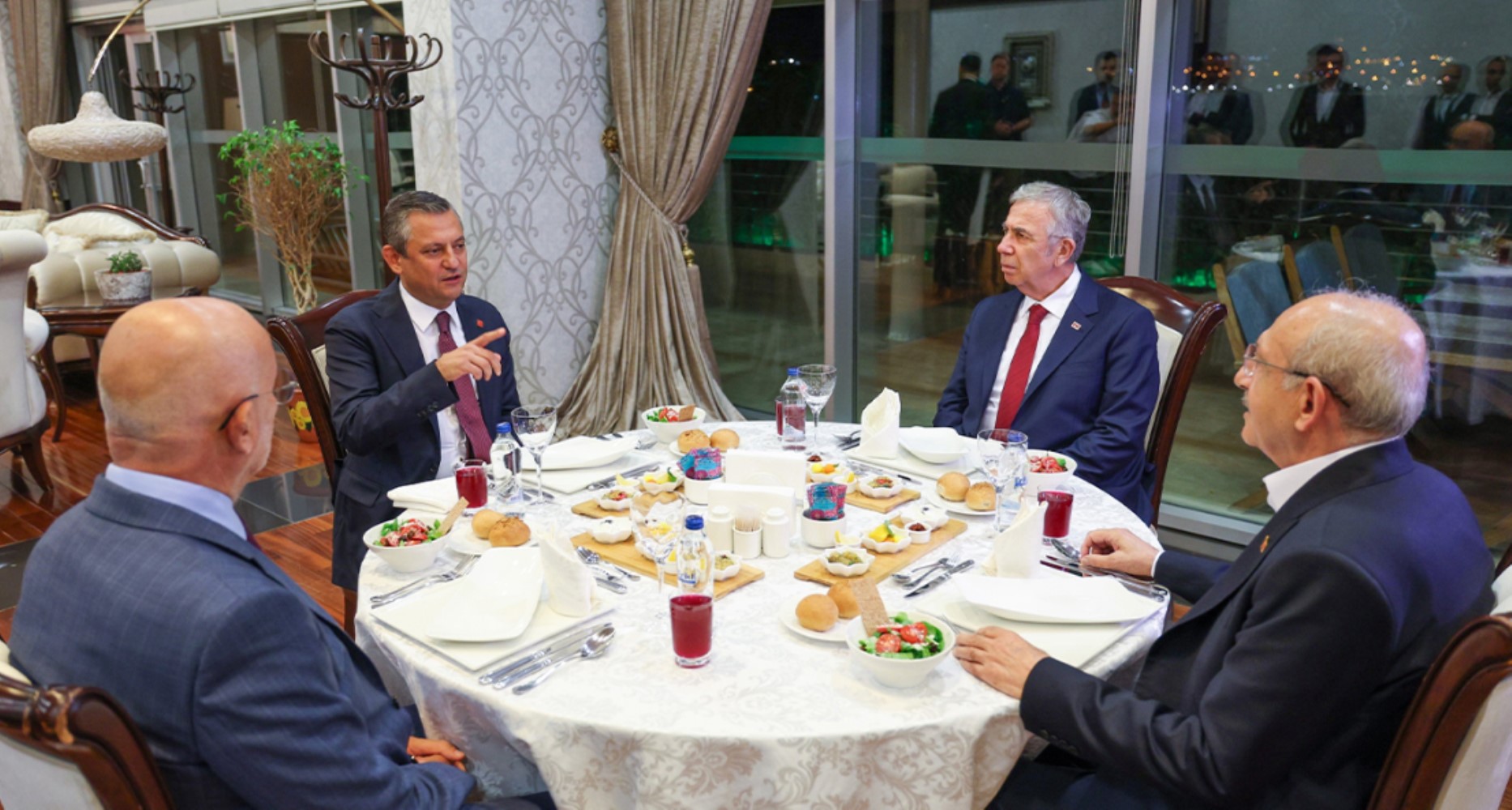 Özgür Özel'den Kılıçdaroğlu'na dair samimi açıklamalar: Kırgınlığım yok ama...