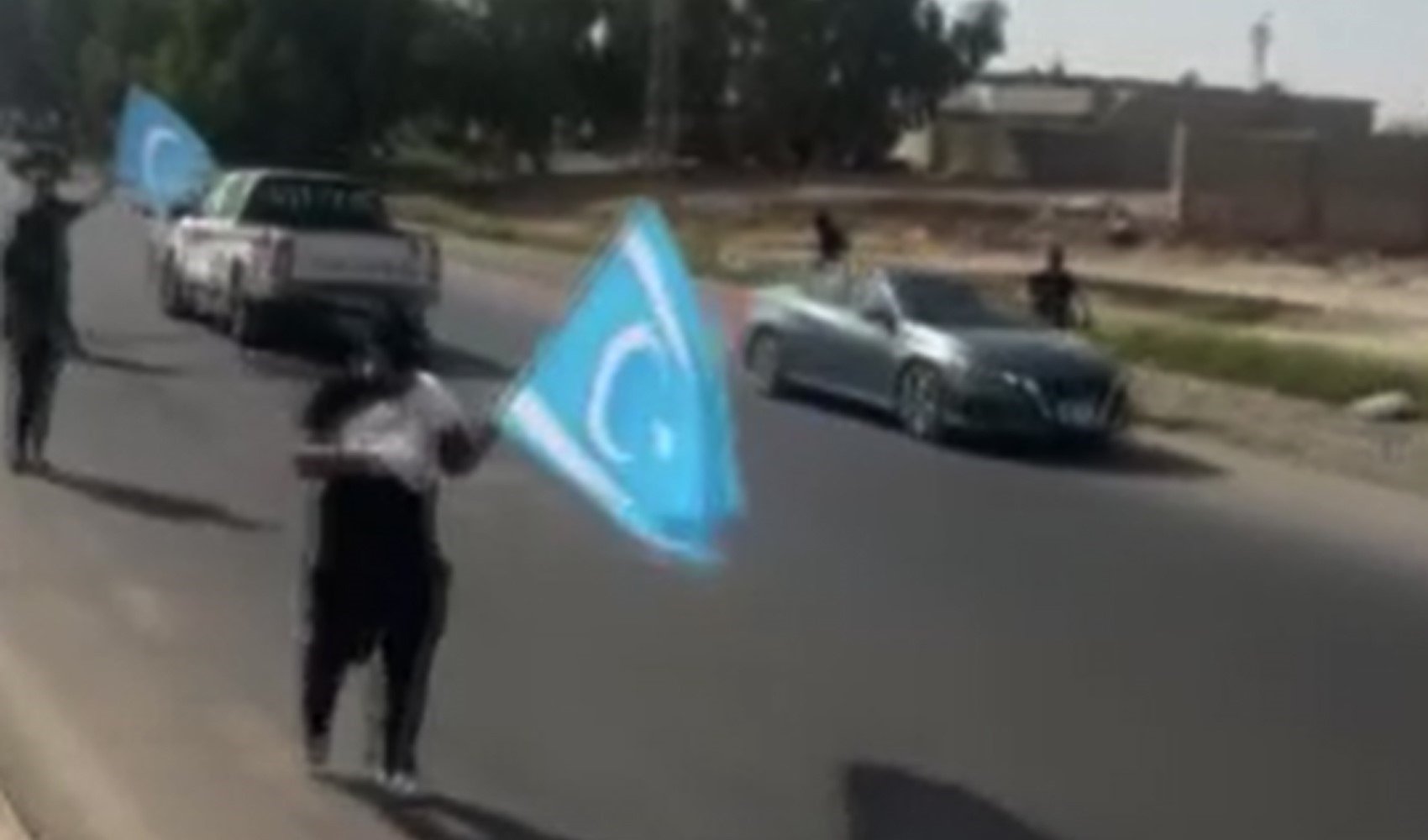Kerkük'te Türkmenlerin yerel yönetim protestosu sürüyor