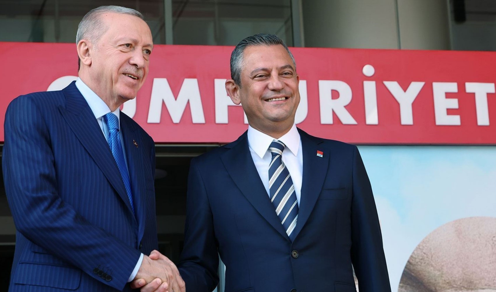 Temmuz ayının ilk seçim anketinde şaşırtan sonuç Temmuz ayının ilk seçim anketinde şaşırtan sonuç