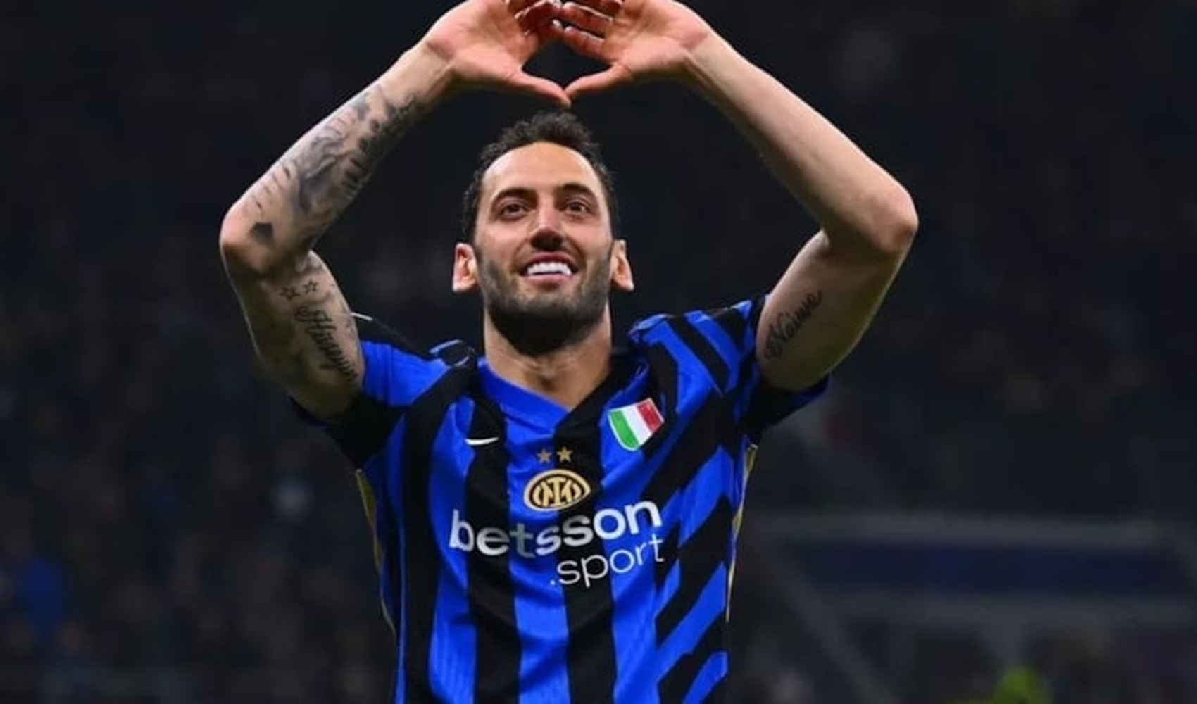 Hakan Çalhanoğlu adım adım Galatasaray'a
