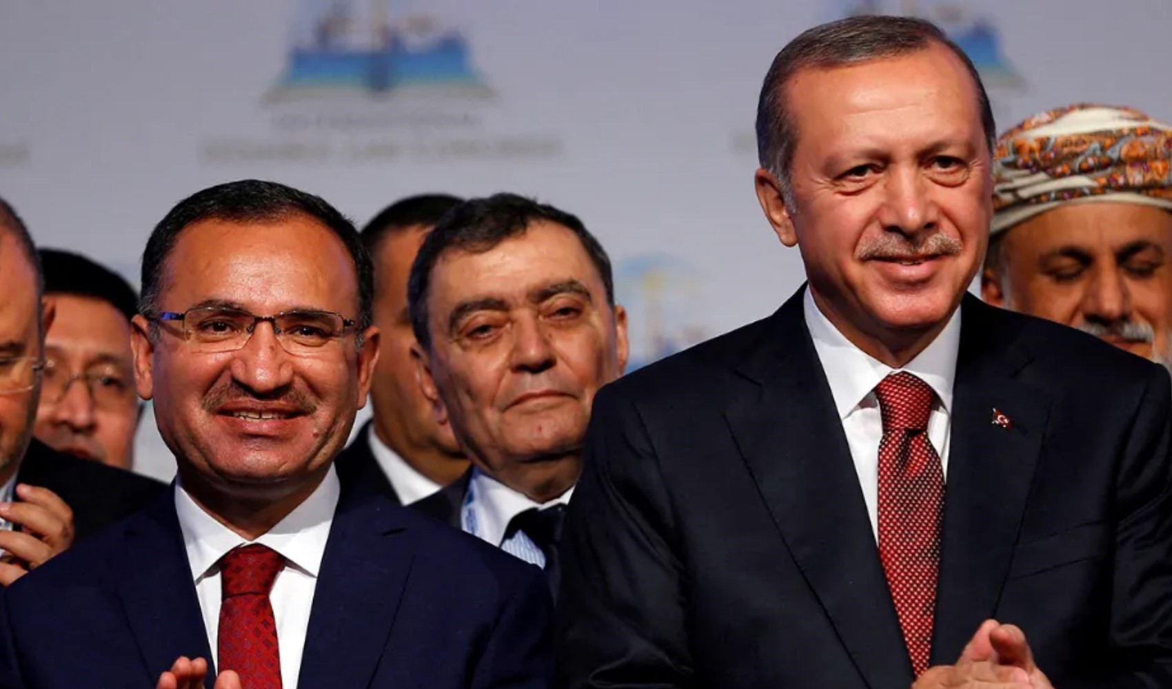 Özgür Özel'in erken seçim çağrısına AKP'den ilk yanıt! 'Umarım o gün sandığın gelmesine...'