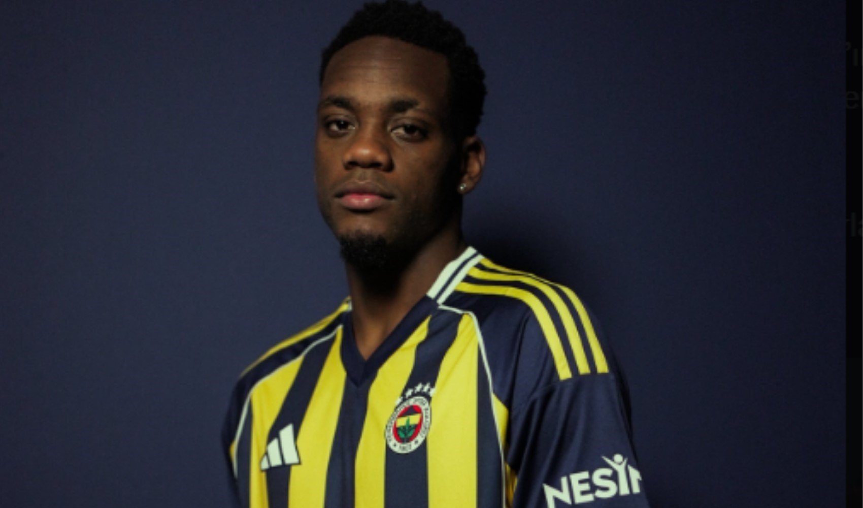 Beklenen transfer gerçekleşti: Fenerbahçe John Duran'ı açıkladı