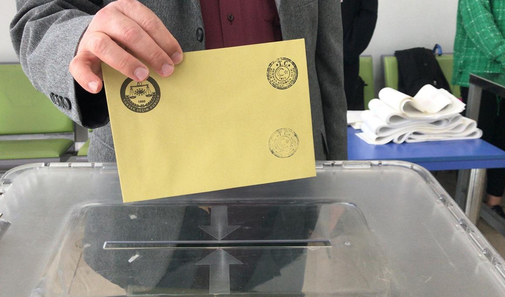 Muhalefeti susturma operasyonları ters tepti: AKP'de büyük düşüş!