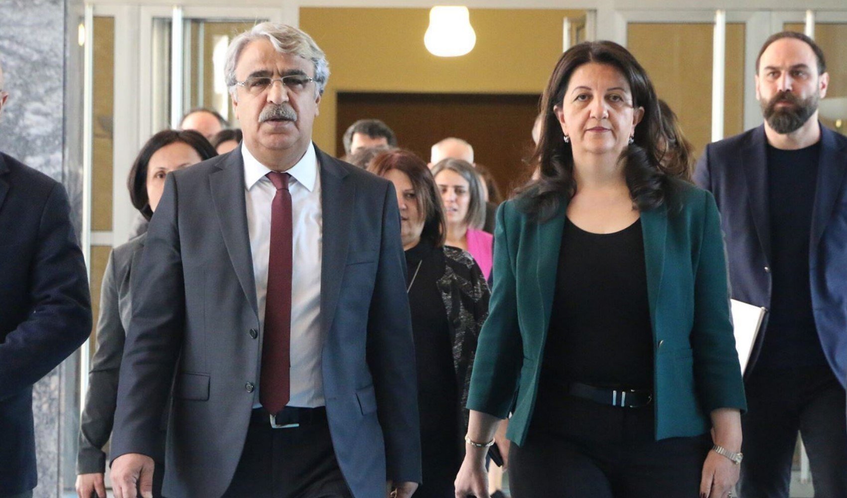 Son Dakika: DEM Parti'den Erdoğan görüşmesi öncesi şehitlerle ilgili açıklama!