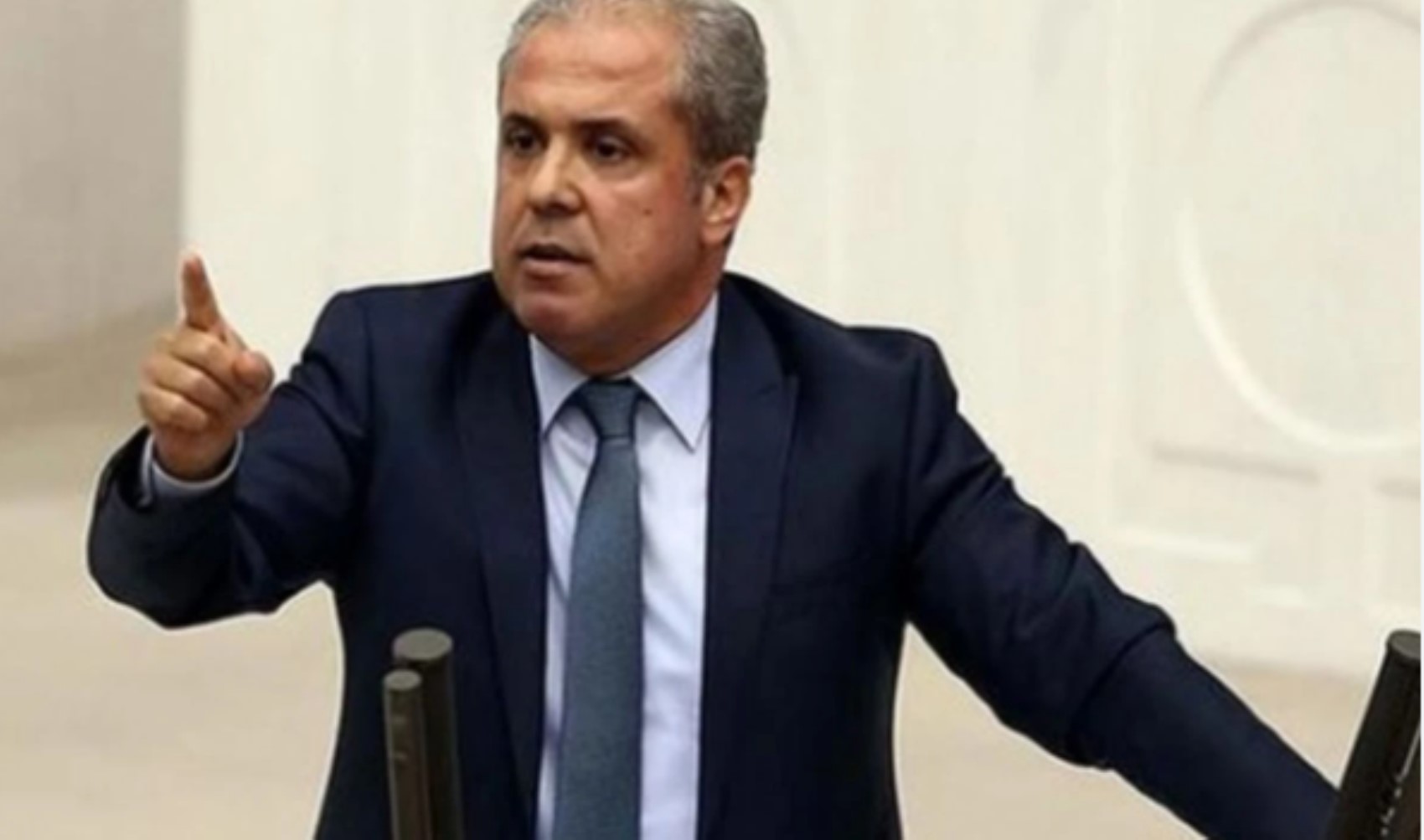 İmralı sürecine iktidar içinden tepki yükseldi: 'Zihinleri allak bullak eden süreç'