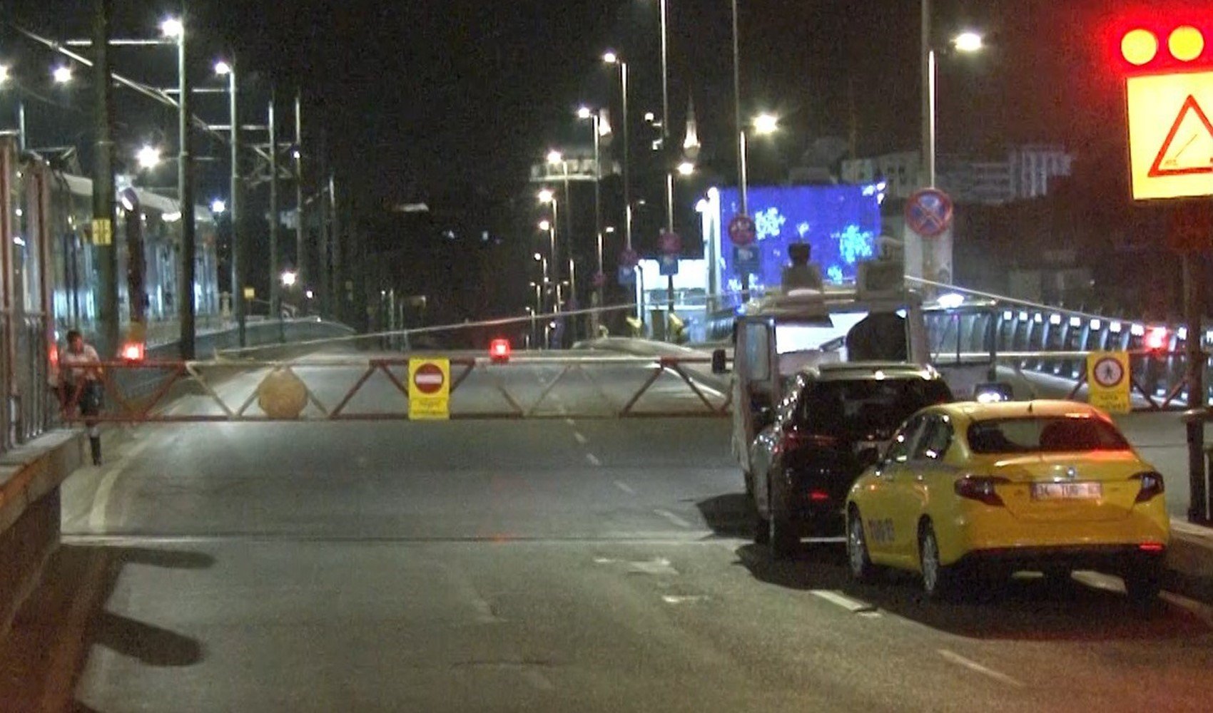 Galata Köprüsü trafiğe kapatıldı