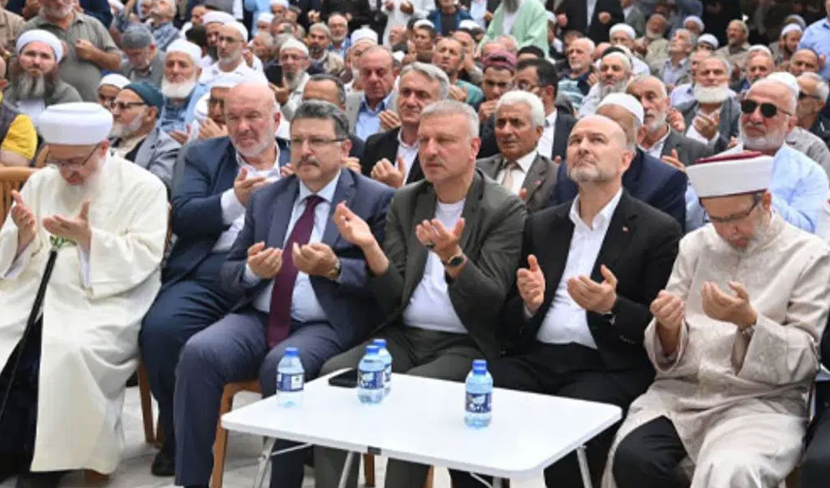 İsmailağa'nın Trabzon'daki açılışına AKP'li akını! Soylu'nun yanındaki isim dikkat çekti