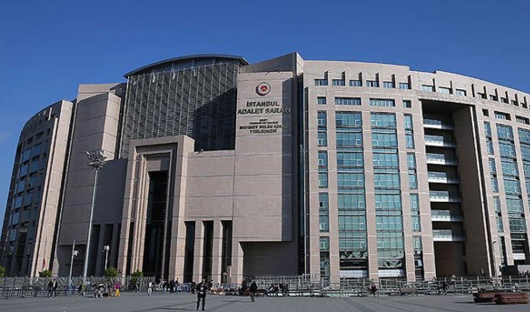 Büyükçekmece Belediye Başkan vekili Ahmet Şahin tutuklandı Büyükçekmece Belediye Başkan vekili Ahmet Şahin tutuklandı