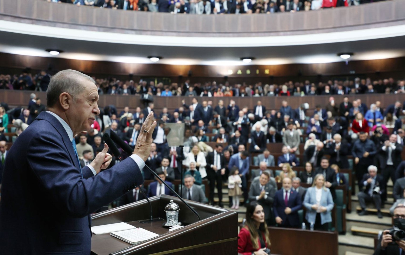 AKP kulislerinde itiraf gibi değerlendirme: 'İktidarı daha da hırçınlaştırdı'