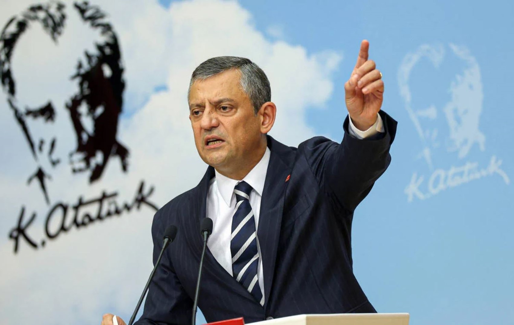 CHP lideri Özgür Özel'den vekillere yeni talimat: 'Bu işe girdik, sonucuna katlanacağız'