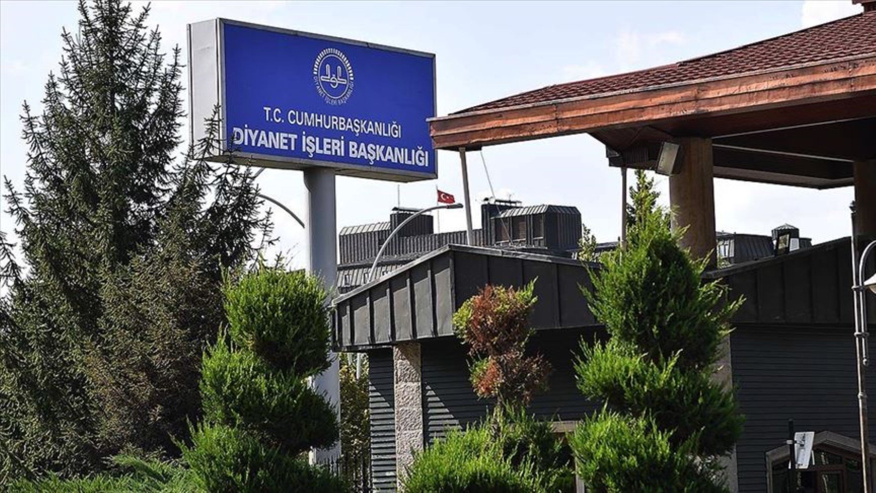 Diyanet'teki eskort skandalında yeni ayrıntılar: Bakanın akrabası da görevden alındı!