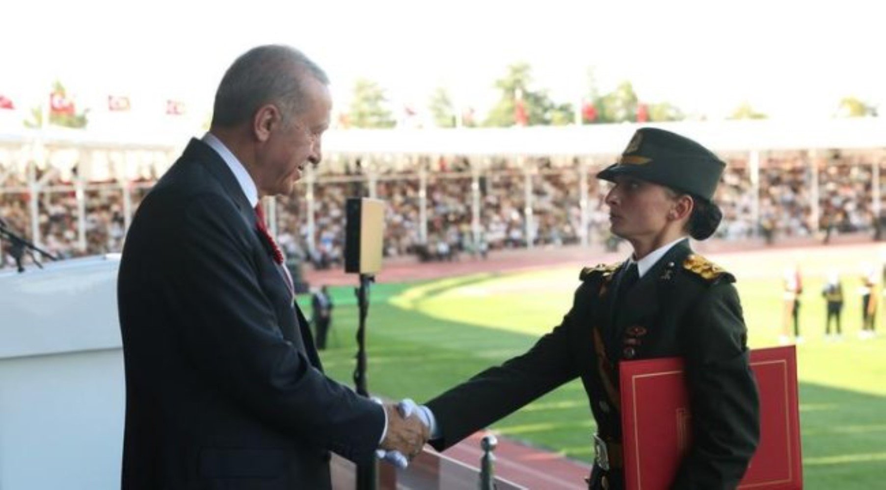 Kara Harp Okulunu birincilikle bitirmişti: Ebru Teğmen ile ilgili o gerçek ortaya çıktı! Meğer işsizmiş