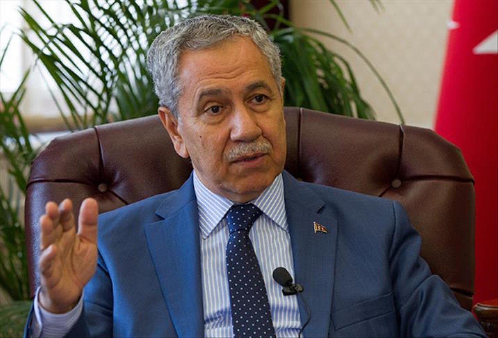 Bülent Arınç, yandaş medyayı topa tuttu: Dikkat çeken itiraf! Bu medya bizi 2.parti yaptı