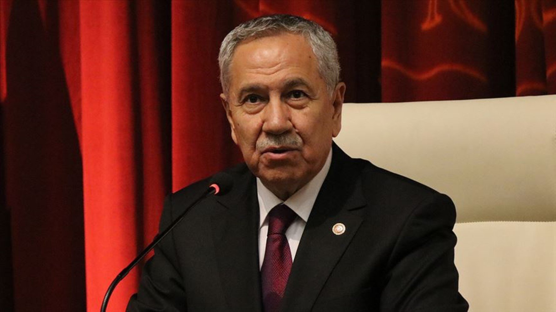 Bülent Arınç, yandaş medyayı topa tuttu: Dikkat çeken itiraf! Bu medya bizi 2.parti yaptı