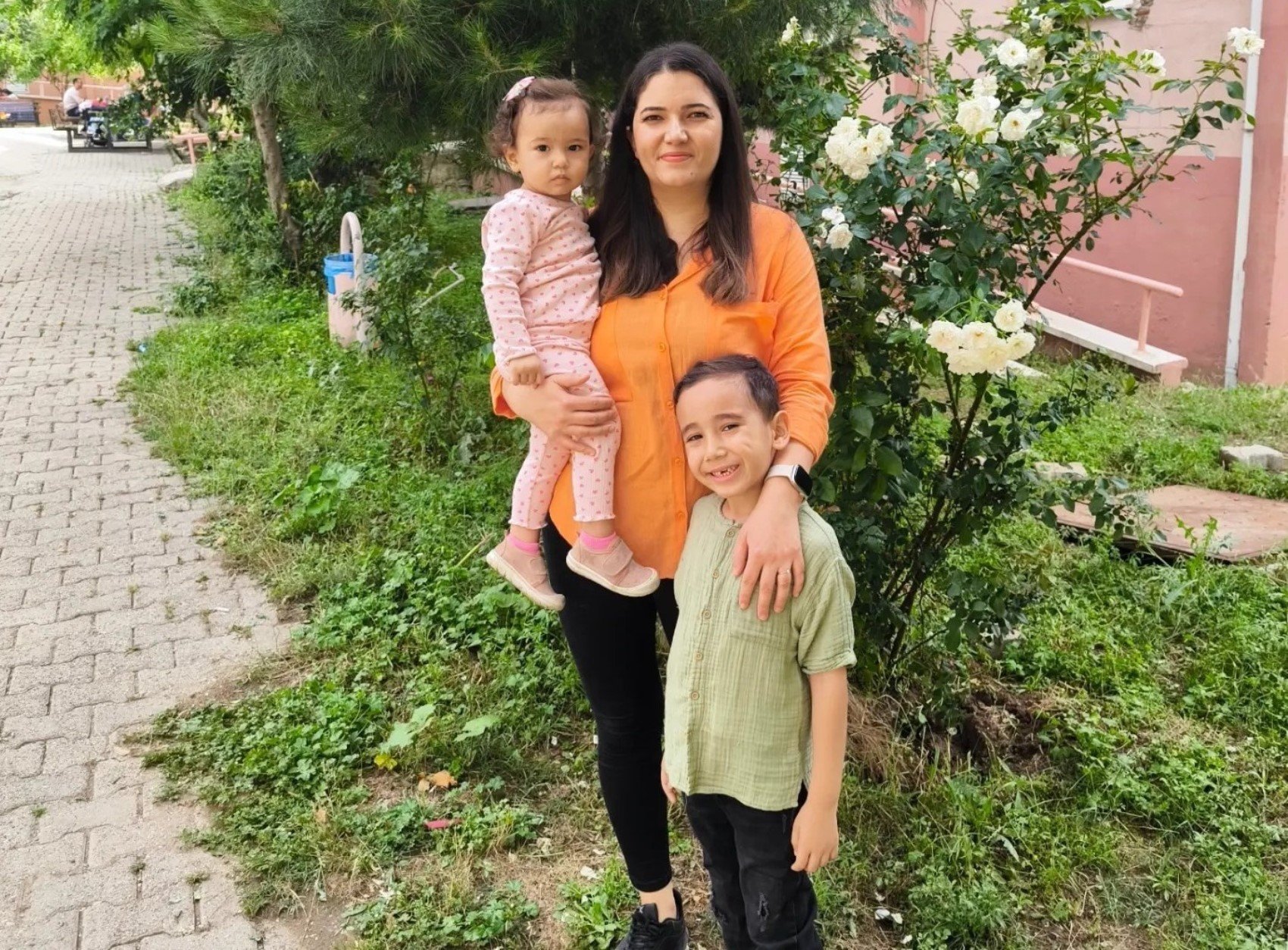 Polis, uyuyan eşini ve 2 çocuğunu öldürdükten sonra intihar etti: Şırnak'tan izne gelmişti