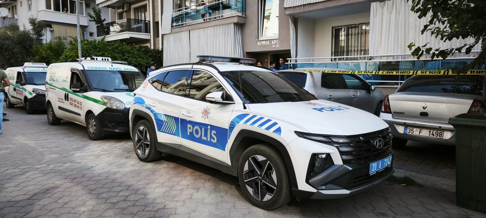 Polis, uyuyan eşini ve 2 çocuğunu öldürdükten sonra intihar etti: Şırnak'tan izne gelmişti