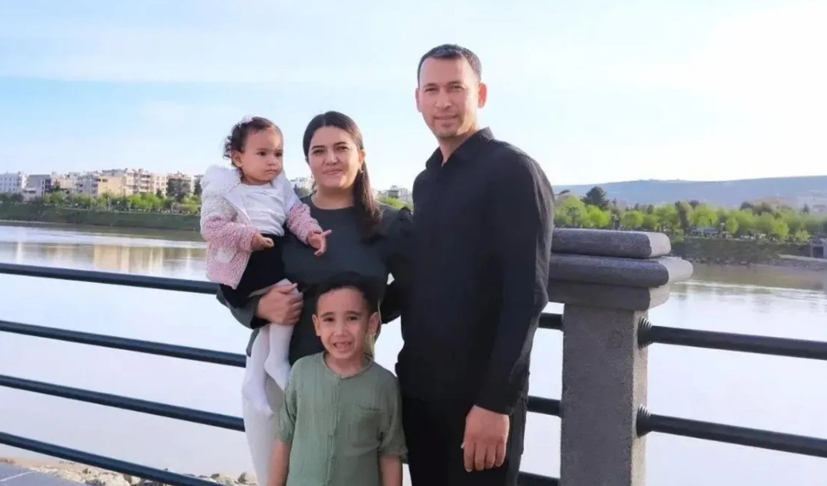 Denizli'de dehşet: Polis memuru, ailesini katlettikten sonra intihar etti