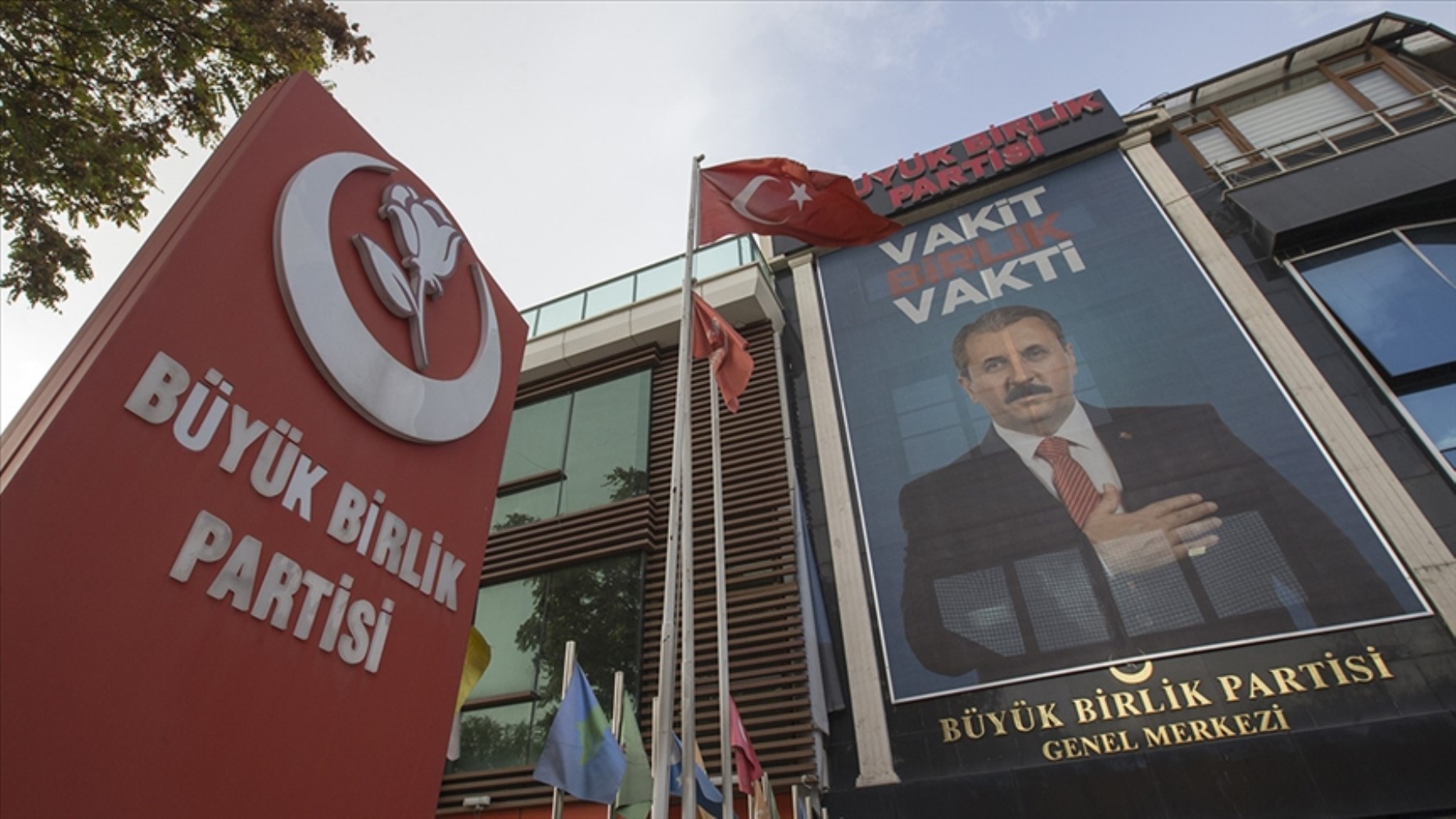 ORC'den yeni anket: Türkiye'de kadın seçmenlerin partisi belli oldu
