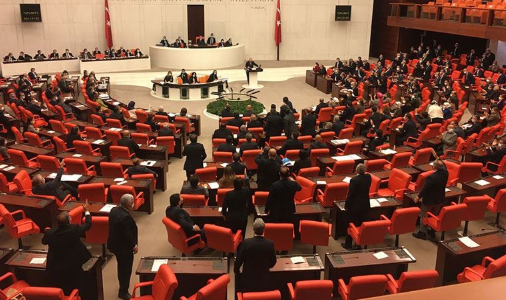 AKP kulislerinde komisyon endişesi: Bir öncekine benzemesin!