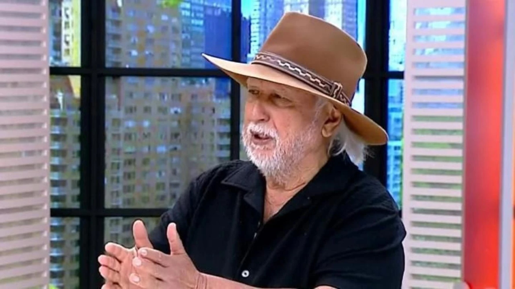'Burada 100 yıl deprem olmaz' diyerek açıkladı: Şener Üşümezsoy Türkiye'deki en güvenli yeri açıkladı