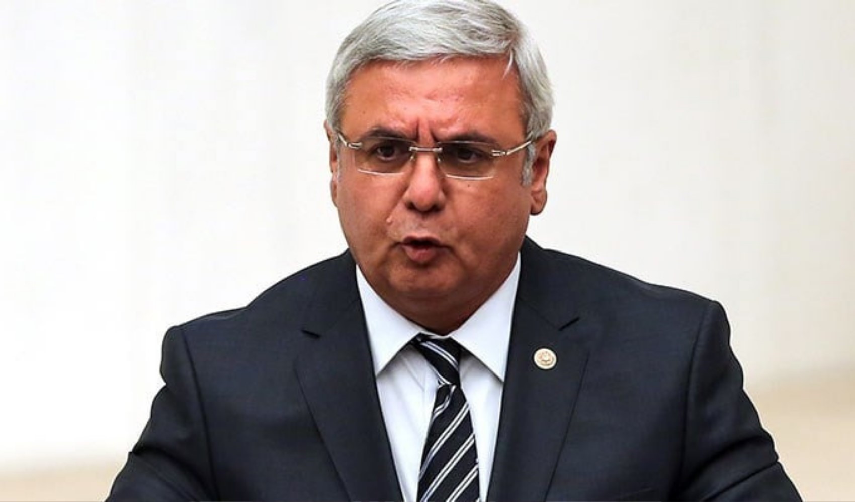 AKP'li Mehmet Metiner isyan etti AKP'li Mehmet Metiner isyan etti