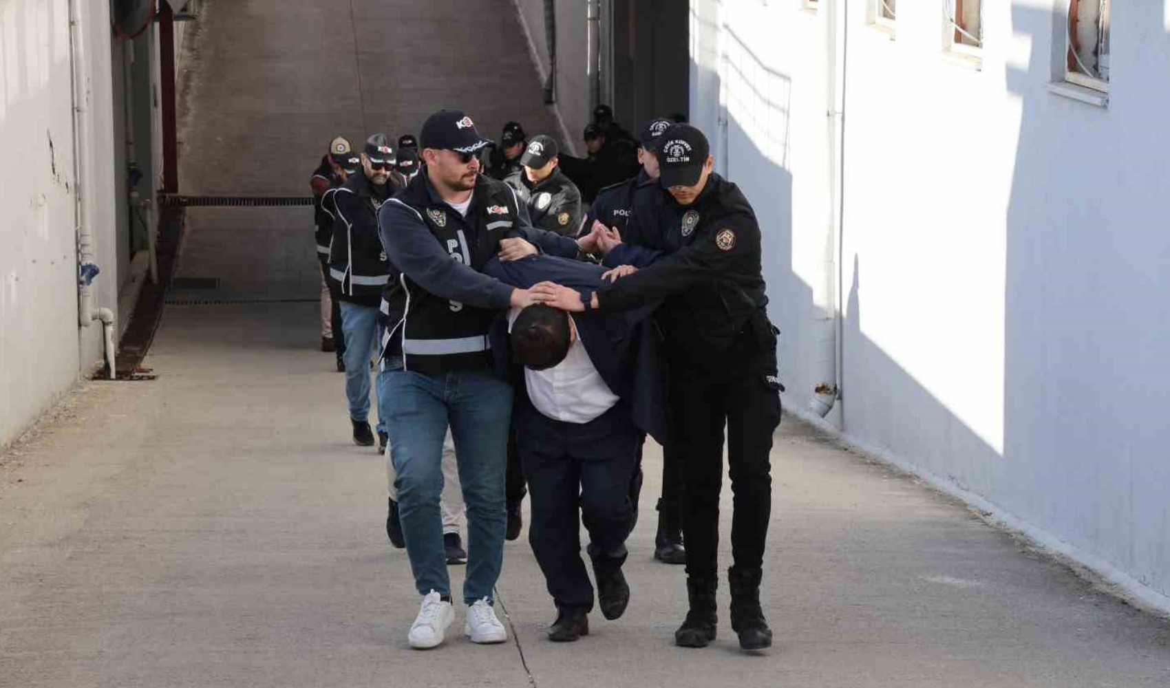 İşte devletteki çürümenin geldiği nokta... Özel Harekat’ın el bombaları ve mermileri satışa çıkarıldı