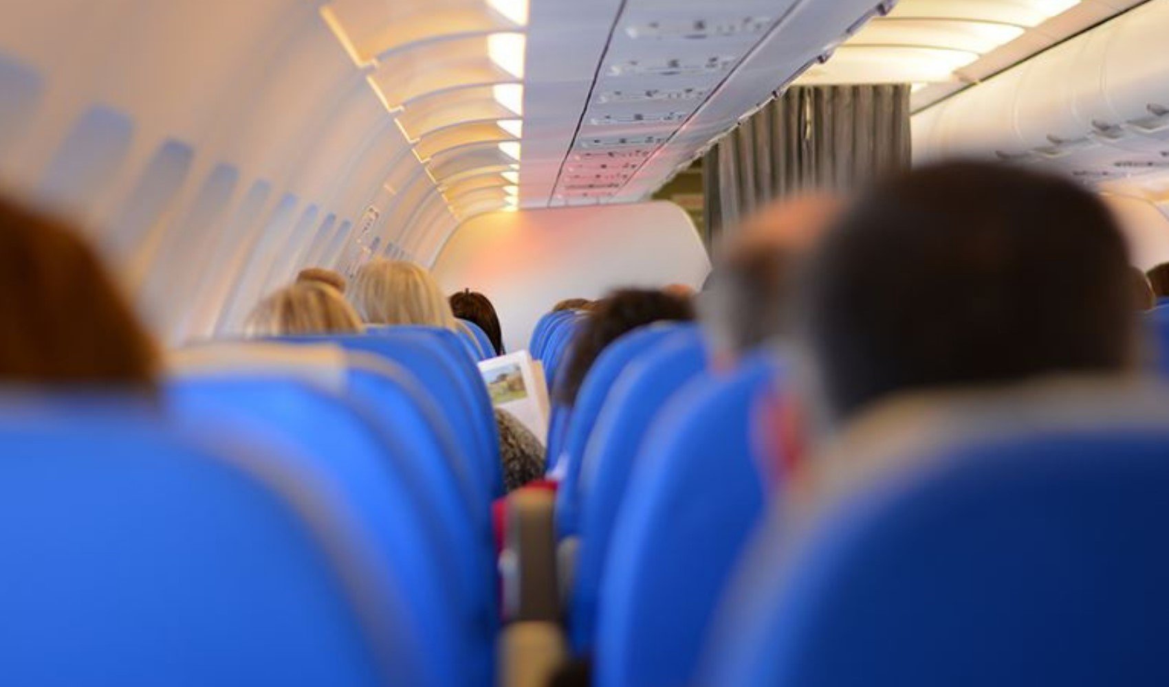 Pilot çıplak ve sarhoş halde otelde yakalandı