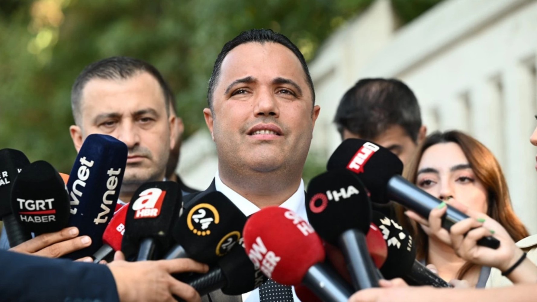 20 milyarlık miras kavgası: Rezan Epözdemir ile ilgili 100 gayrimenkul iddiası!